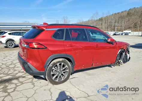 2023 Toyota Corolla Cross Xle z USA, uszkodzony, nr VIN 7MUDAABG2PV058722